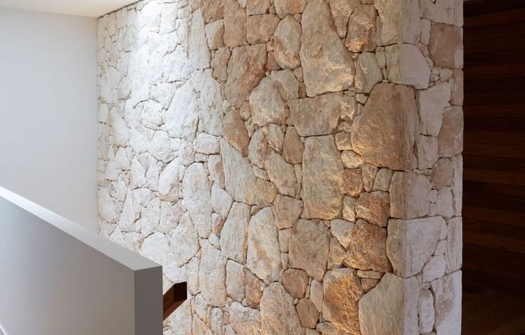 سواتر حجر طبيعي بعسير